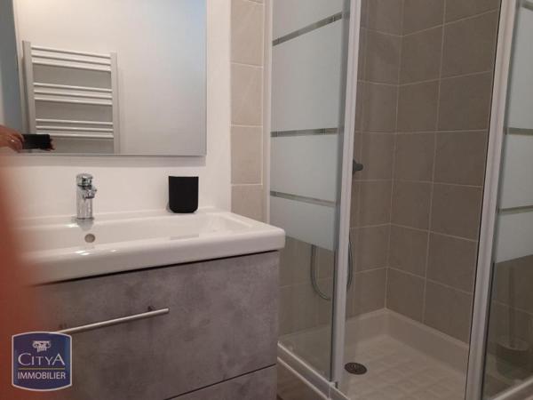 Appartement à louer 1 pièce 25.27m²