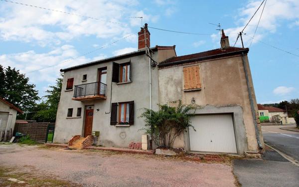 Maison à vendre    5 pièces •  Écuisses