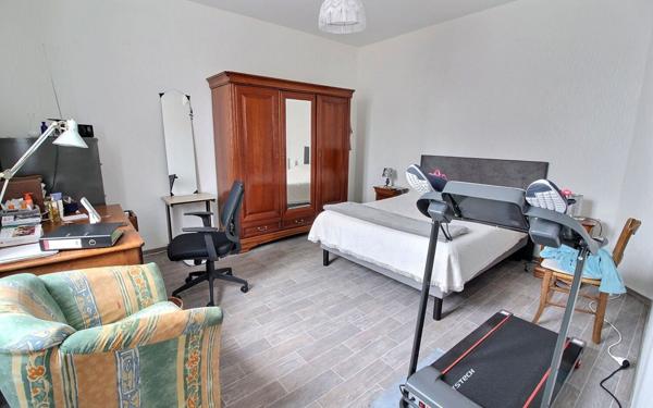 Maison à vendre    5 pièces •  Écuisses