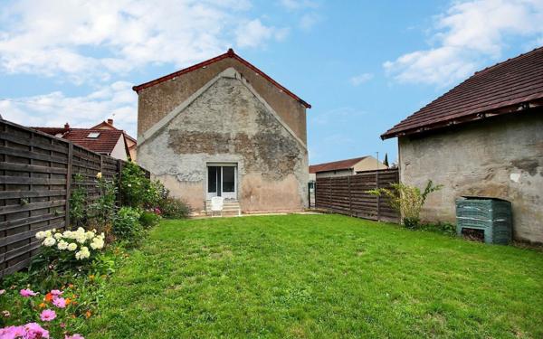 Maison à vendre    5 pièces •  Écuisses