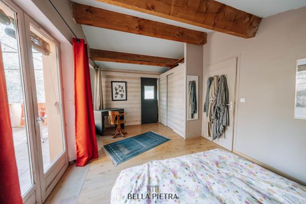 Saint-Vincent-de-Barbeyrargues (34730) Maison 6 pièces de 185m2 sur une parcelle de 1 342m2 - Saint Vincent de Barbeyrargues