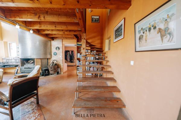 Saint-Vincent-de-Barbeyrargues (34730) Maison 6 pièces de 185m2 sur une parcelle de 1 342m2 - Saint Vincent de Barbeyrargues