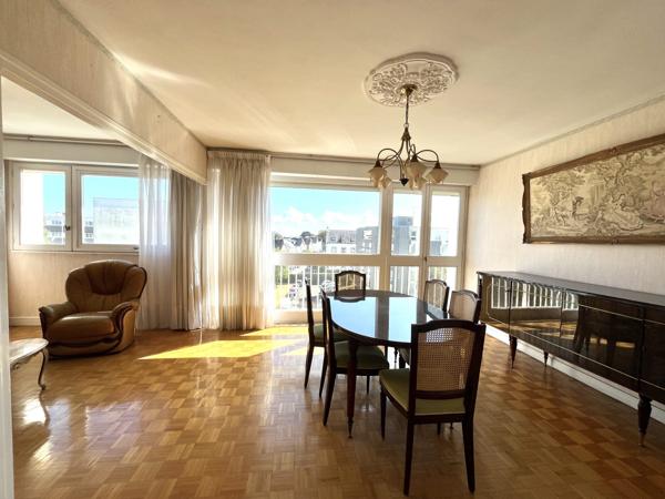 Proche du Port de VANNES, appartement type 3 à Vendre