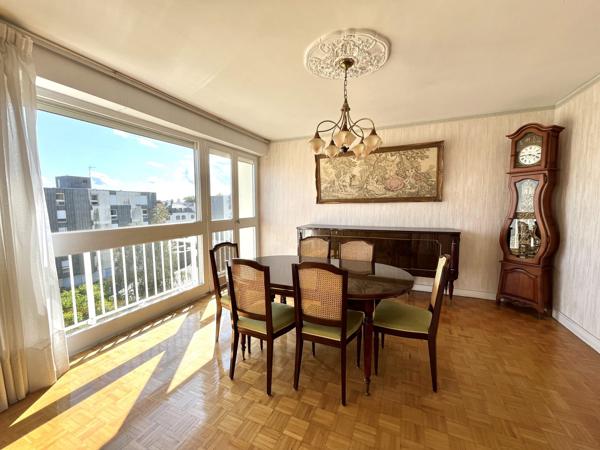Proche du Port de VANNES, appartement type 3 à Vendre