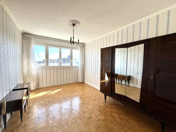 Proche du Port de VANNES, appartement type 3 à Vendre