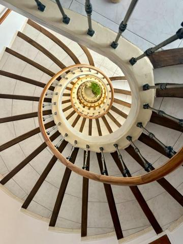 EXCEPTIONNEL :  HOTEL PARTICULIER  -  IMMEUBLE  CENTRE VILLE