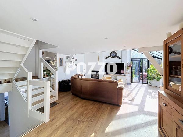 Baisse de prix - Maison proche Canisy -7 pièce(s) 162 m2 - 4 chambres -Piscine et garage double- QUIBOU