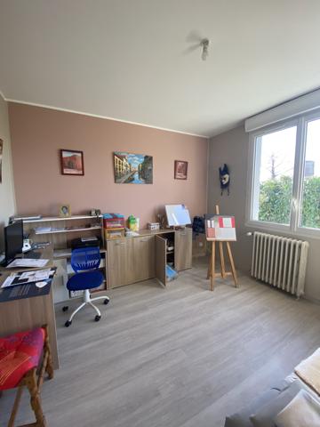 Challans (85300) CHALLANS - VIAGER OCCUPE D'UNE MAISON 2 CHAMBRES AVEC STUDIO