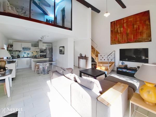 Coup de cœur assuré sur ce bien d'exception de 103,55m² et son jardin paysagé / 3 chambres