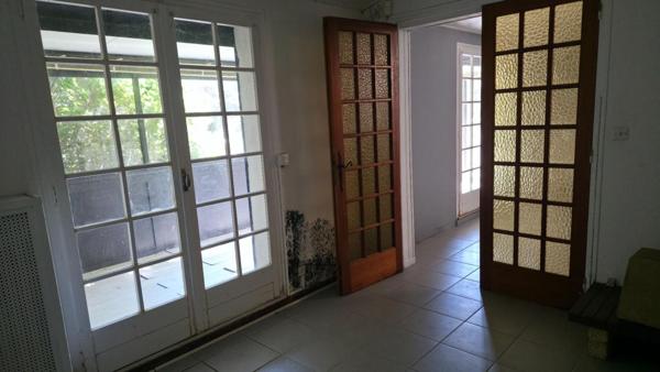 30400 VILLENEUVE LES AVIGNON, VILLA DE 163 M² AVEC 5 CHAMBRES SUR 743 M² SE TERRAIN CLOS