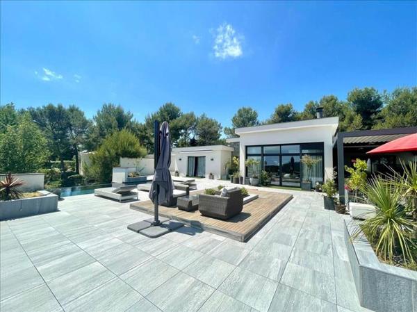 Maison à vendre |  Saint-Gély-du-Fesc |  13 pièces | 750 m²