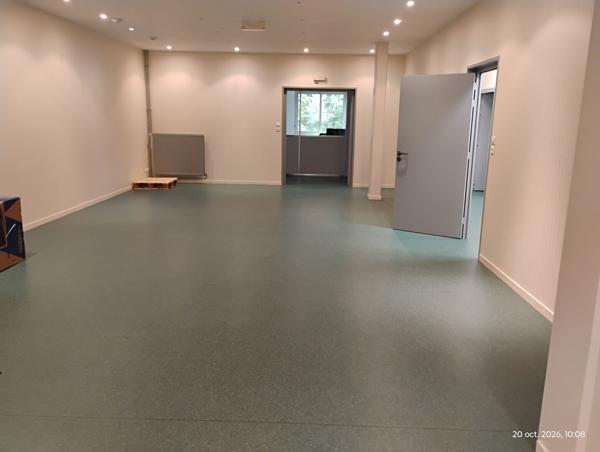 Locaux professionnels 500 m² en location CAMBRAI Avenue du Cateau