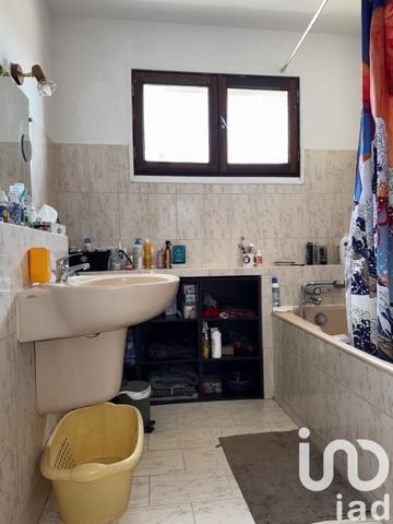 Appartement 4 pièces de 110 m² à Montélimar (26200)