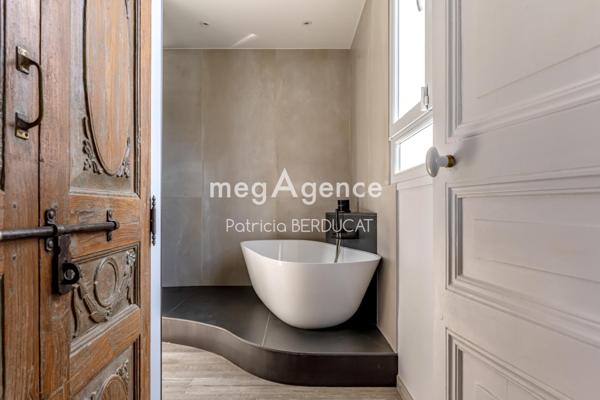 Maison à LE PERREUX-SUR-MARNE, 94170 - 12 pièces 300m²