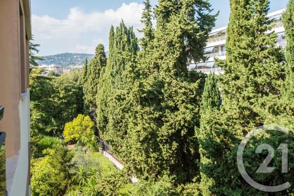 Appartement F3 à vendre  3 pièces - 70,98 m 2   NICE  - 06