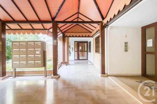 Appartement F3 à vendre  3 pièces - 70,98 m 2   NICE  - 06