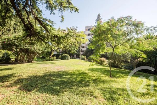 Appartement F3 à vendre  3 pièces - 70,98 m 2   NICE  - 06