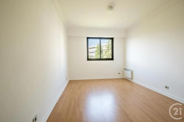 Appartement F3 à vendre  3 pièces - 70,98 m 2   NICE  - 06