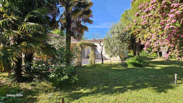 PAVILLON DE PLAIN-PIED PROCHE TOUTES COMMODITES