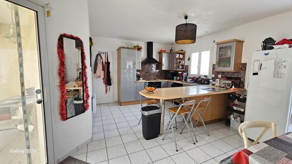 PAVILLON DE PLAIN-PIED PROCHE TOUTES COMMODITES