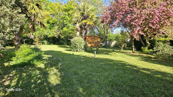 PAVILLON DE PLAIN-PIED PROCHE TOUTES COMMODITES