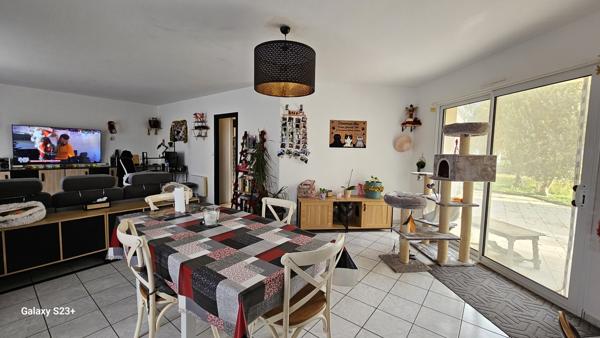 PAVILLON DE PLAIN-PIED PROCHE TOUTES COMMODITES