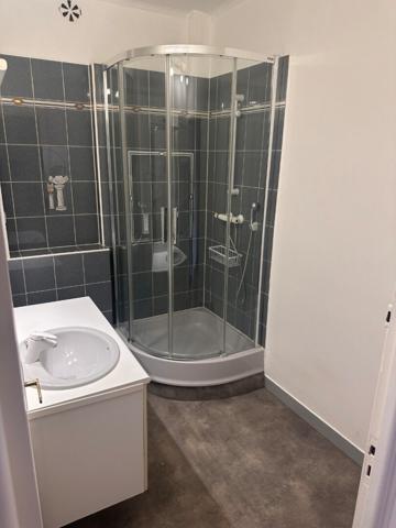APPARTEMENT T4 / GARAGE / TERRASSE / 1ER - VITRY