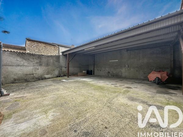 Immeuble à vendre 250 m² Plaine-et-Vallées