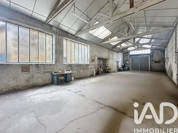 Immeuble à vendre 250 m² Plaine-et-Vallées