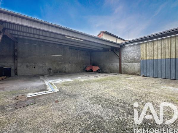 Immeuble à vendre 250 m² Plaine-et-Vallées