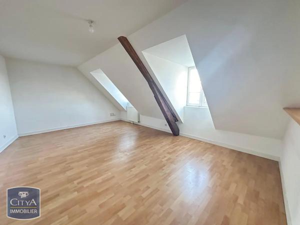 Appartement à louer 2 pièces 55.68m² Poitiers (86000)