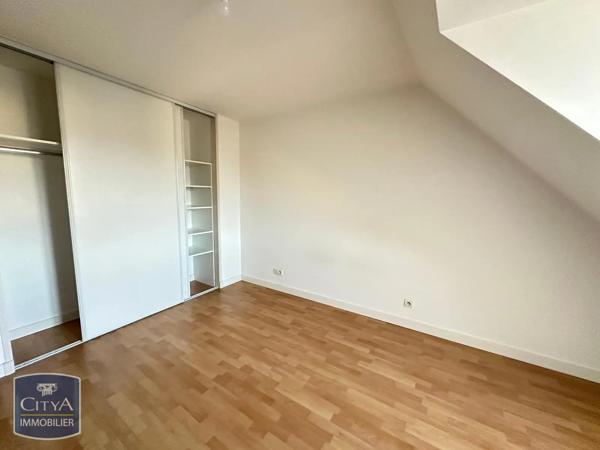 Appartement à louer 2 pièces 55.68m² Poitiers (86000)