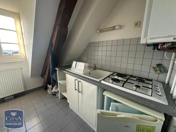 Appartement à louer 2 pièces 55.68m² Poitiers (86000)