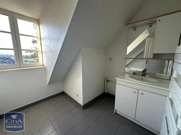 Appartement à louer 2 pièces 55.68m² Poitiers (86000)