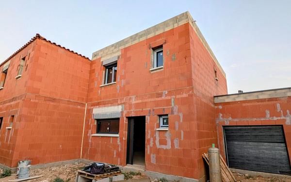 Maison à vendre    4 pièces • 90 m2 Saint-Brès