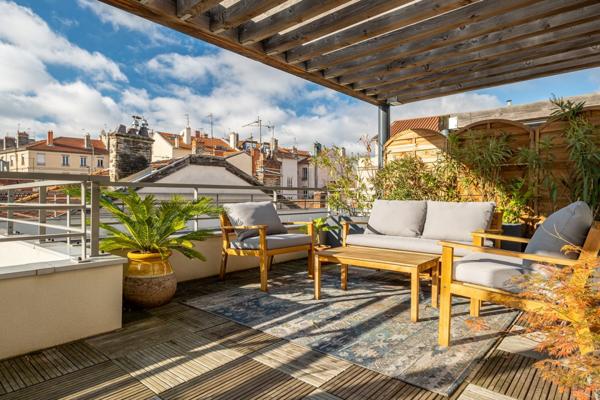 Appartement meublé en dernier étage avec terrasses