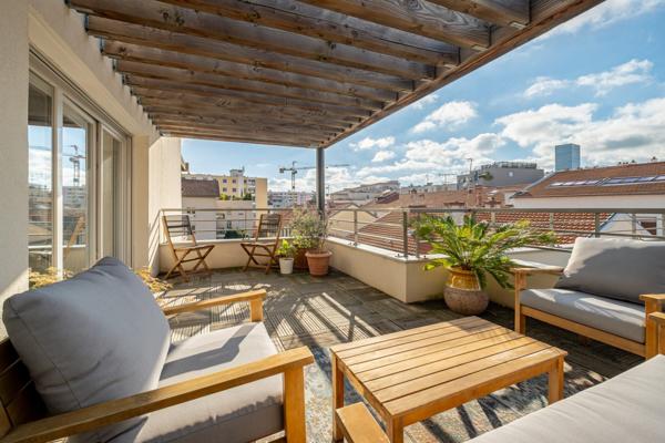 Appartement meublé en dernier étage avec terrasses