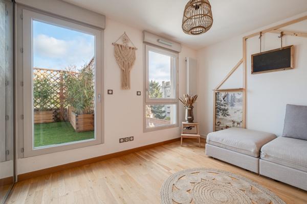 Appartement meublé en dernier étage avec terrasses