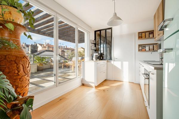 Appartement meublé en dernier étage avec terrasses