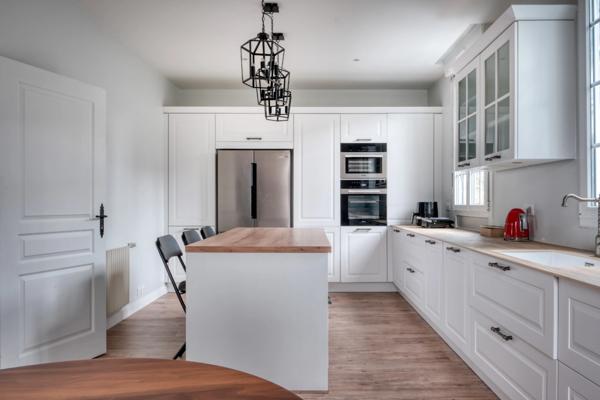 Maison bourgeoise en pierre de meulière 9 pièces - 6 chambres - Savigny sur Orge (91)