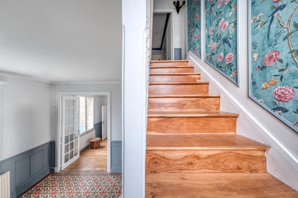 Maison bourgeoise en pierre de meulière 9 pièces - 6 chambres - Savigny sur Orge (91)