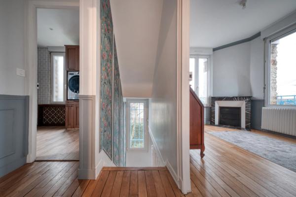 Maison bourgeoise en pierre de meulière 9 pièces - 6 chambres - Savigny sur Orge (91)