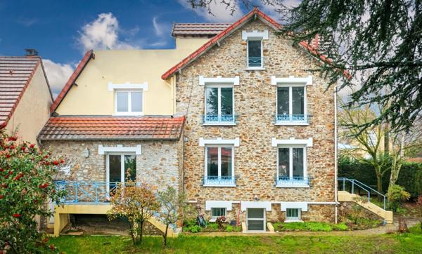Maison bourgeoise en pierre de meulière 9 pièces - 6 chambres - Savigny sur Orge (91)