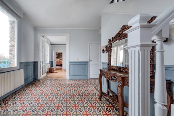 Maison bourgeoise en pierre de meulière 9 pièces - 6 chambres - Savigny sur Orge (91)