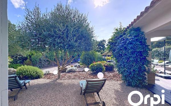 Maison à vendre    4 pièces •  Zonza