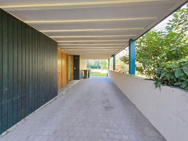 Maison d'architecte à rénover proche Mandavit.