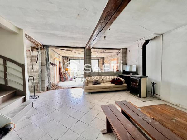 Maison T6 avec dépendance, garage sur 1220 M2 clos