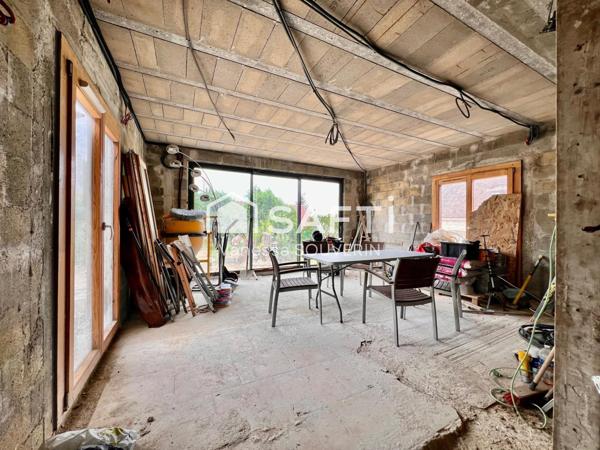 Maison T6 avec dépendance, garage sur 1220 M2 clos