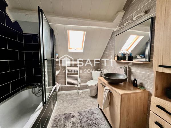 Maison T6 avec dépendance, garage sur 1220 M2 clos