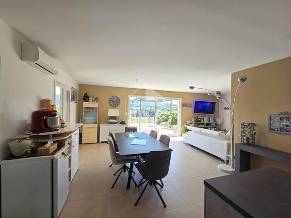 Villa plain-pied 98 m² - Piscine - Vue panoramique